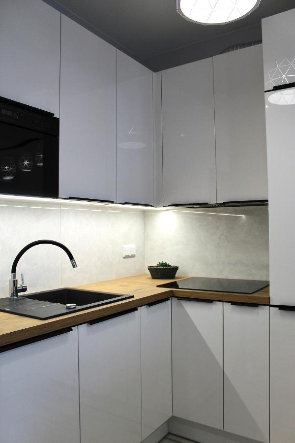 Leilighet Luxapartmentwarszawa Z Bezplatnym Podziemnym Parkingem
