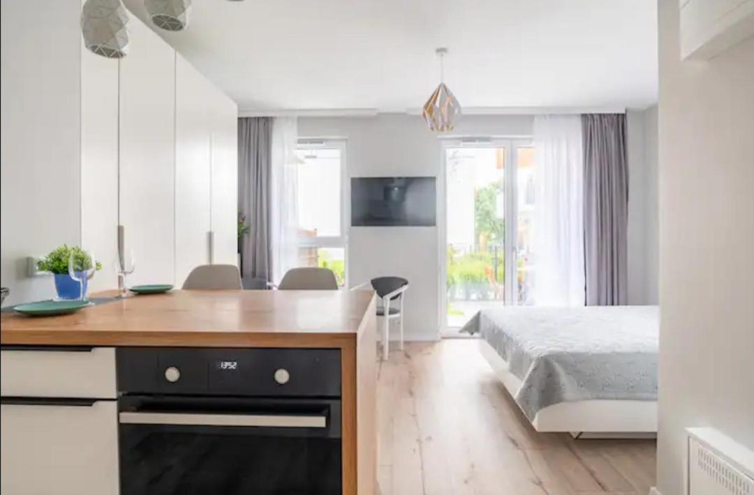 Leilighet Luxapartmentwarszawa Z Bezplatnym Podziemnym Parkingem